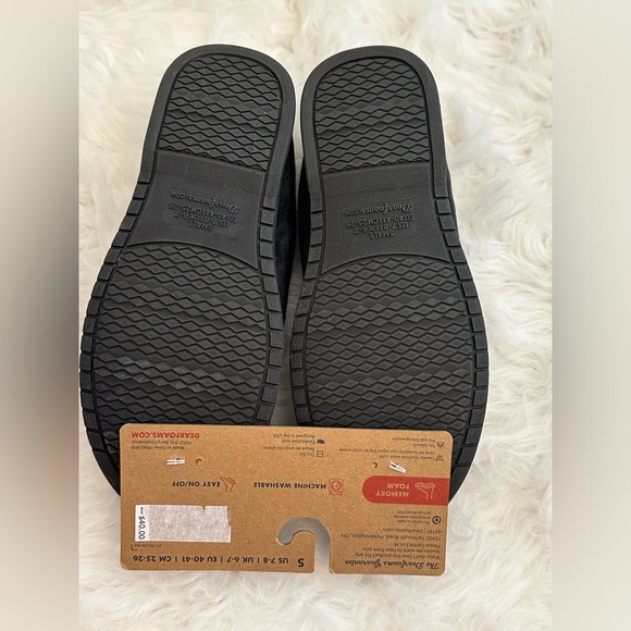 Dearfoams Memory Foam Slippers - Picture 3 of 5